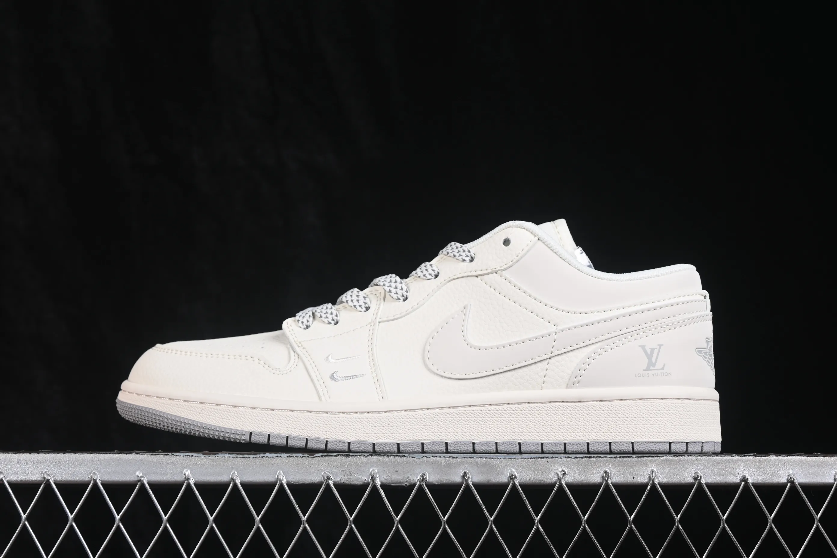 All categories Air Jordan Jordan series basketball shoes Air Jordan 1 Low High-end customized low-top sneakers Air Jordan 1 Low OG SP AJ1 Joe 1 joint low-top cultural casual sneakers XX3168-169